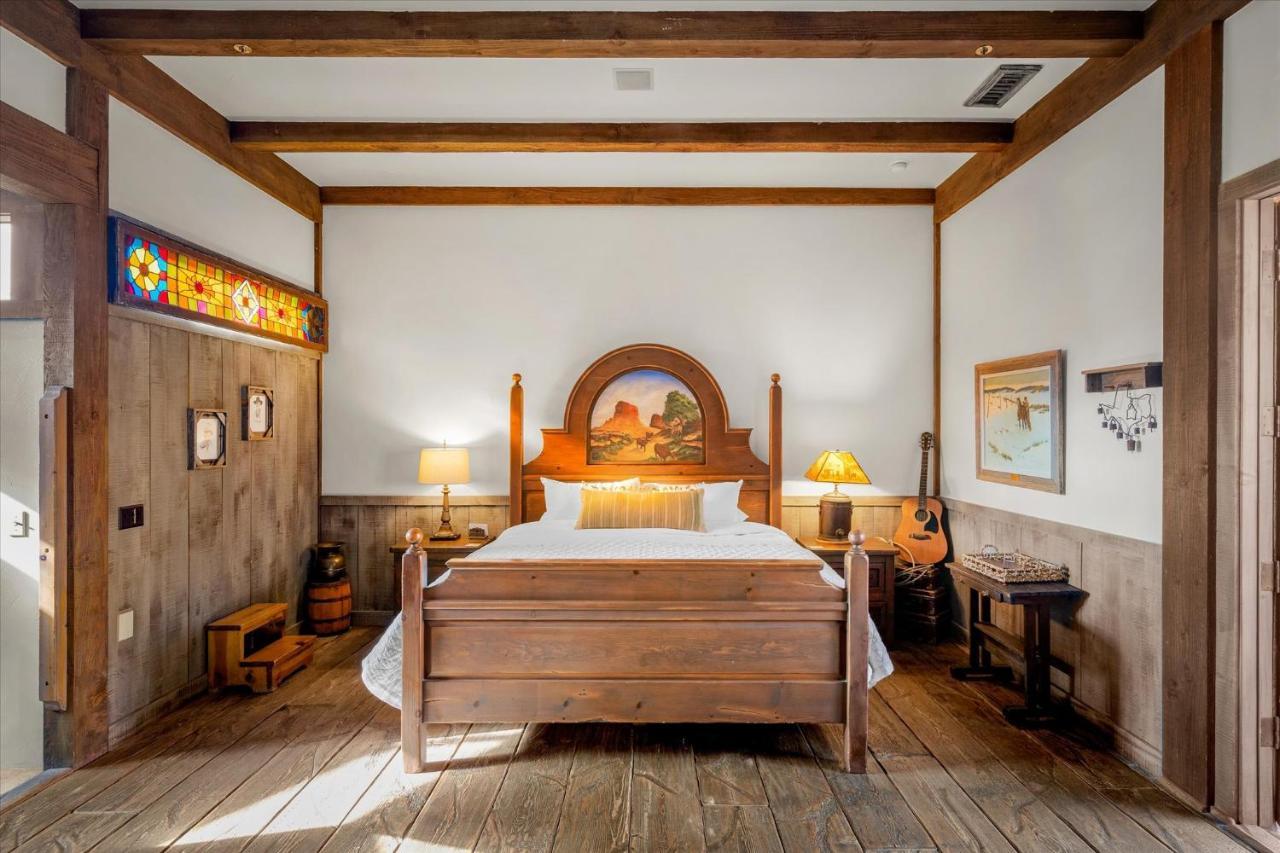 Adobe Village Innセドナ 部屋 写真